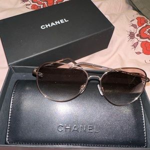 CHANEL PILOT SUNGLASSES